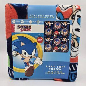 Super Mario Throw Blanket 40" x 50" Silky SUPER SOFT NEW